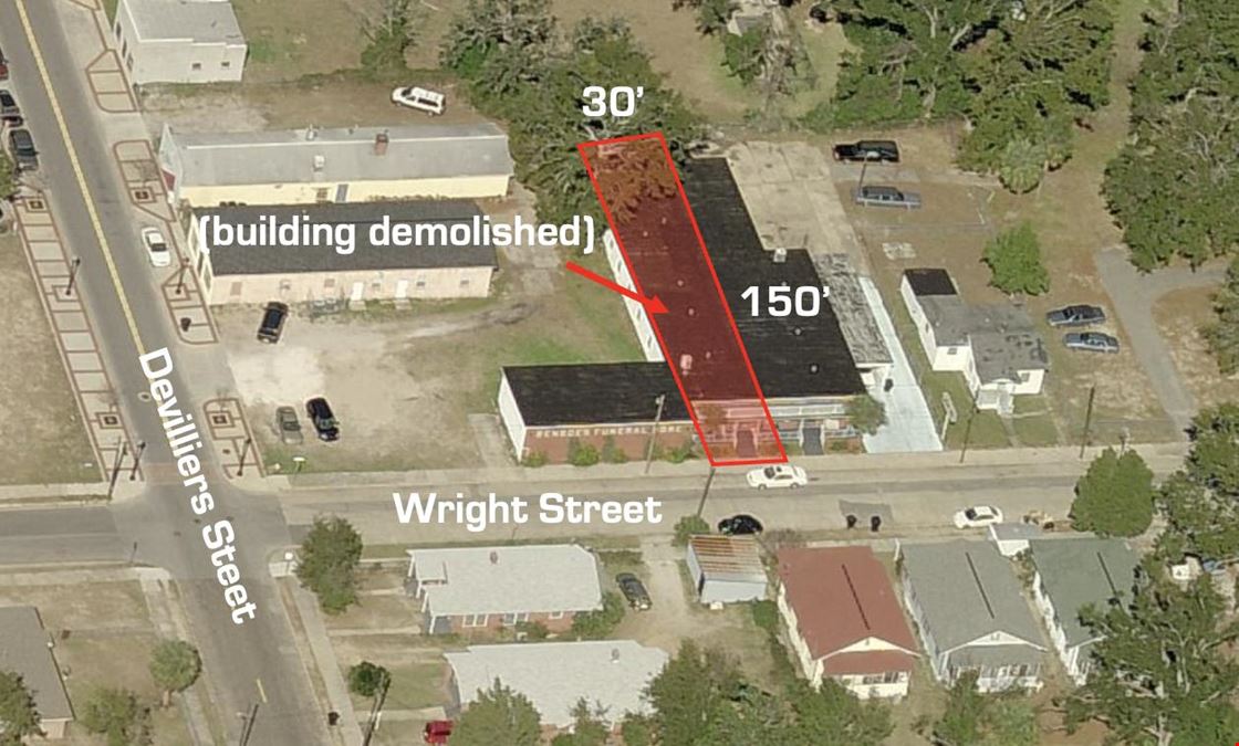 30'x150' Lot Zoned C-2 in Historic Belmont-Devilliers Neighborhood