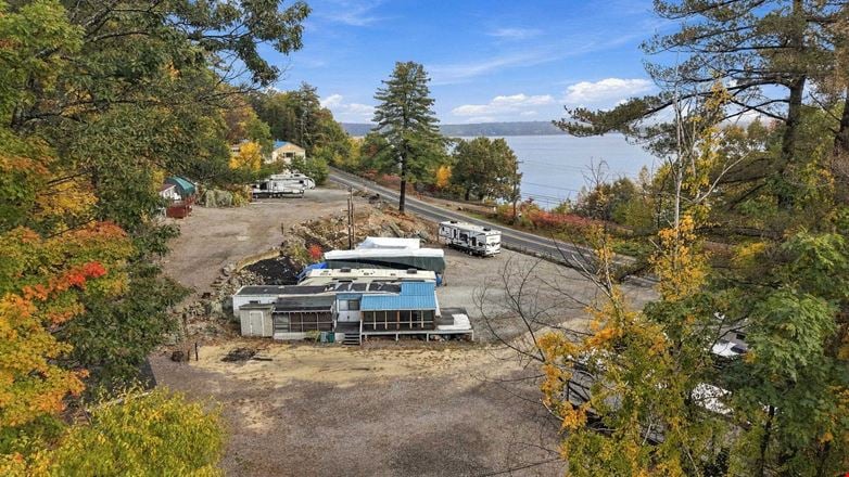 476 Scenic Rd