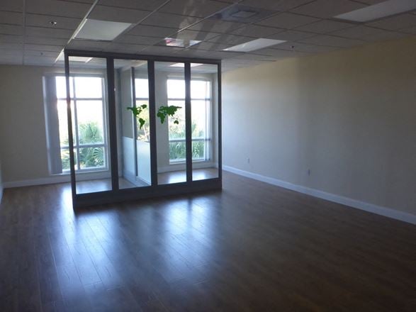 Heron Bay Corporate Center 1
