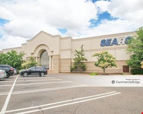 Meriden Mall - 470 Lewis Avenue