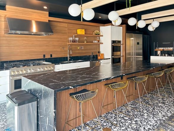 Regus - Palm Springs - Canyon Dr