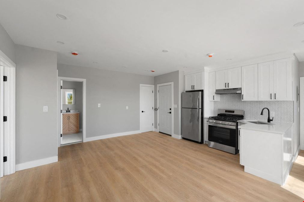 735 Broadway