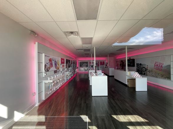 110 E University Ave