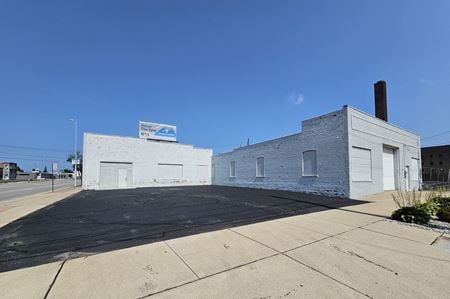 Industrial space for Rent at 1502 Monroe Street in Toledo