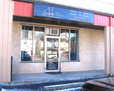 136 W St Joseph St