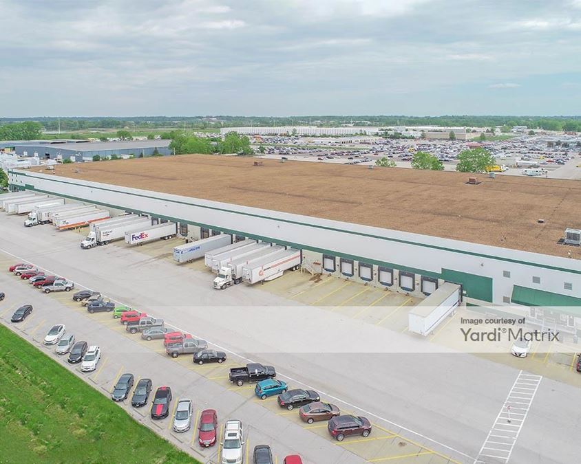 13870 Corporate Woods Trail, Bridgeton, MO 63044