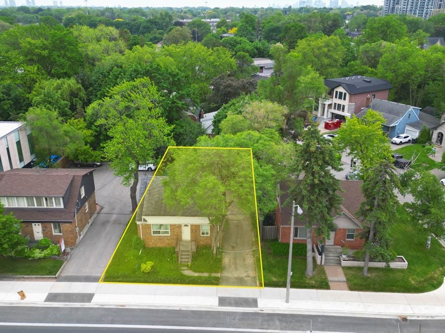 135 Sheppard Avenue East
