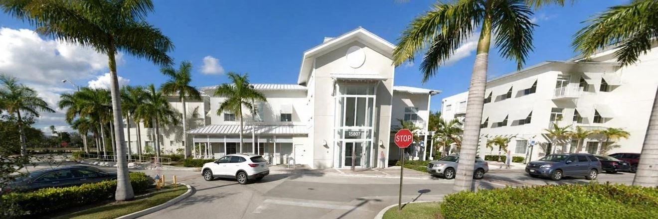 Office space for Rent at 15807 Biscayne Blvd in North Miami Beach
