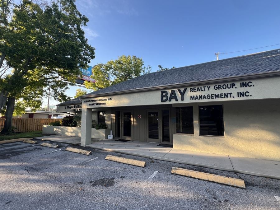 Palm Lake Square Retail / Medical Office Condo