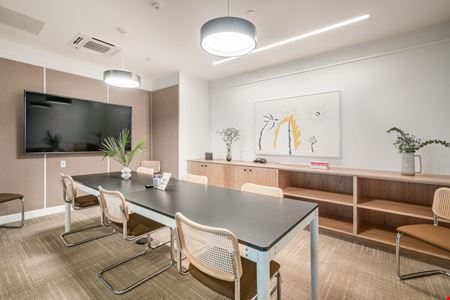 Shared and coworking spaces at 225 West 39th Street in New York