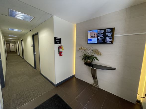 Single Offices - 400N Washington Street