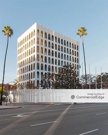 Office space for Rent at 9720 Wilshire Blvd in Beverly Hills