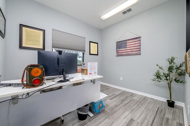 Mango Space - Wesley Chapel