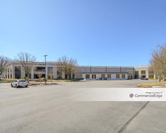 Sterling Park Business Center - 403 Glenn Drive