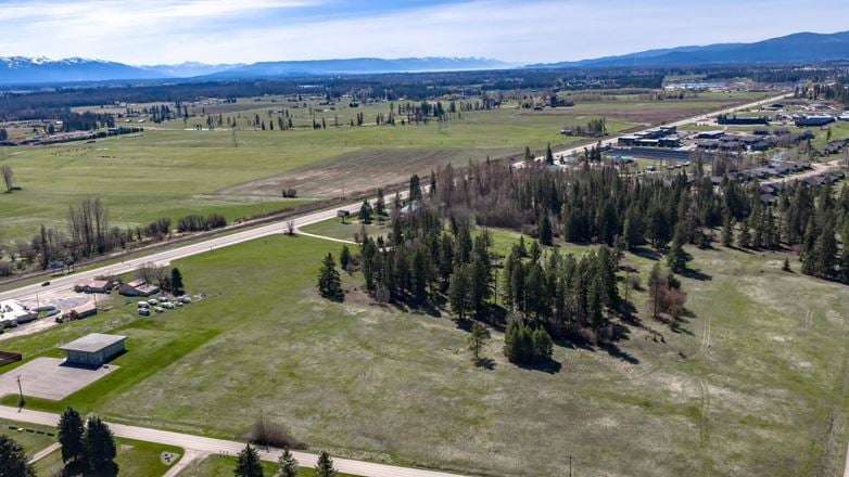 3796 Highway 2 E