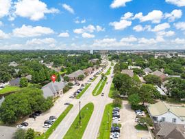 Professional Office Suite on Bluebonnet Blvd