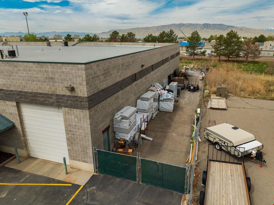 Rare 7,613 SF Owner-User Office/Warehouse