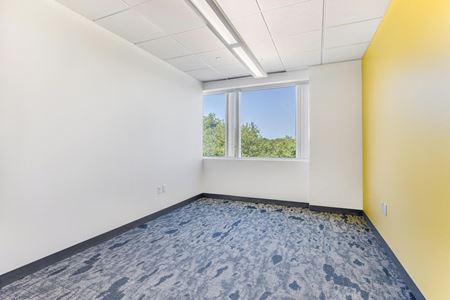 303      Space Photo Gallery 13