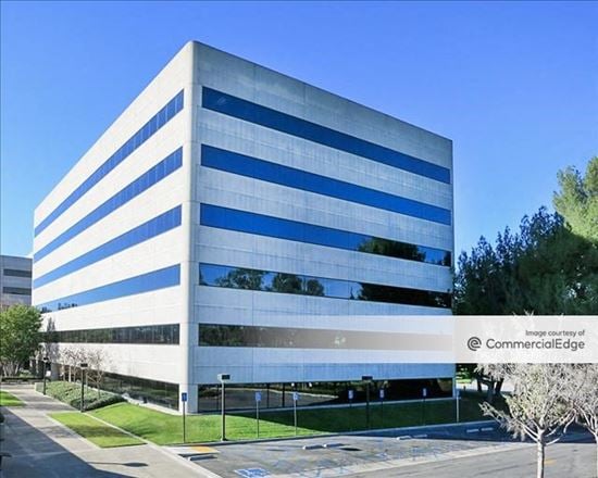 Los Angeles Corporate Center - Building 900