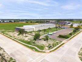 ±24,116 SF Industrial Warehouse | 8.41 ±AC |  Zoned Industrial | Edinburg, TX