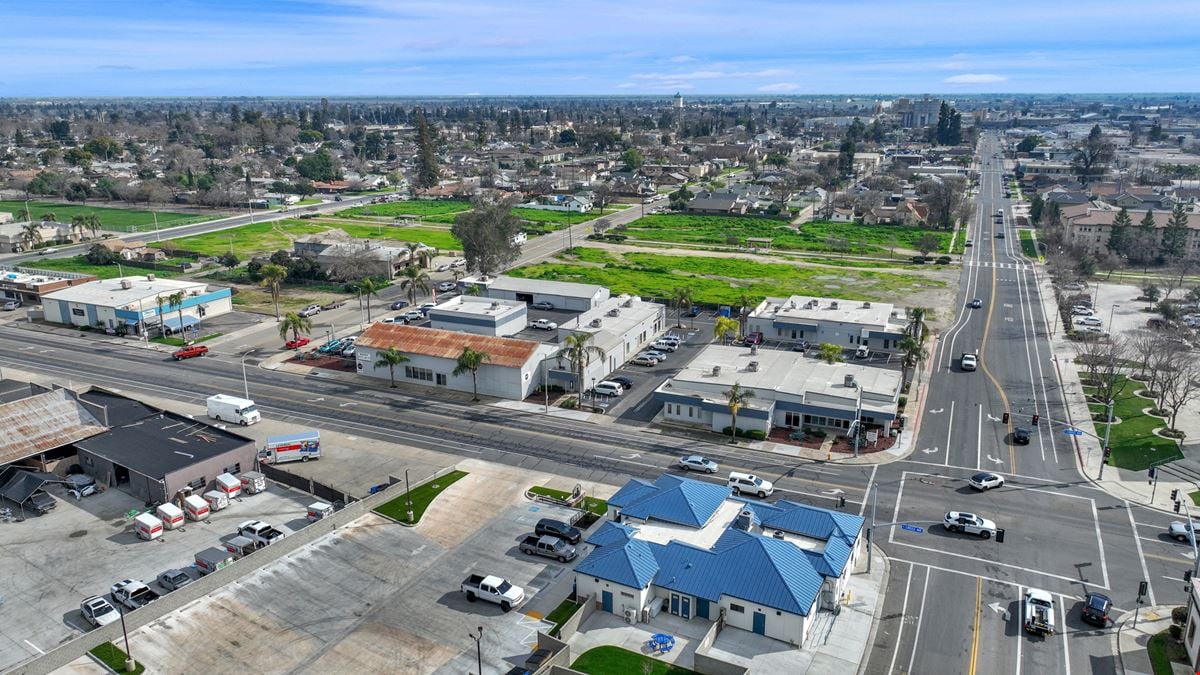 Fully Remodeled 1st Class Office Spaces in Central Tulare