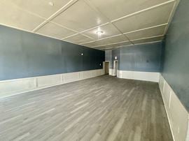 2226 E 75th - +/-1,250 SF Commercial Storefront - C1-2 ZONING