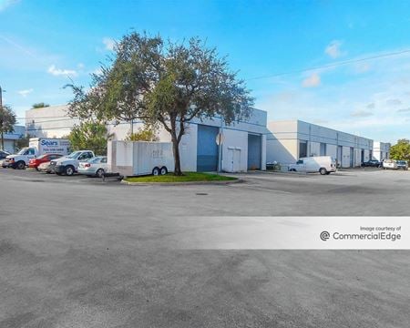 Photo of commercial space at 4100 N Powerline Road / Bldg P-Q in Pompano Beach