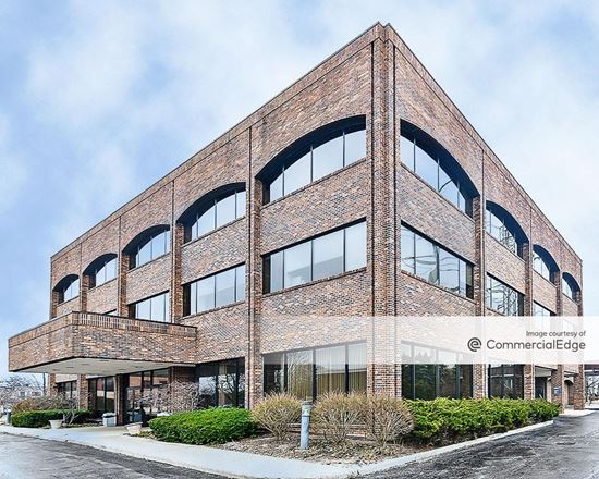400 Central Avenue Northfield Il Office Building