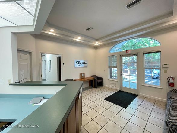 2201 NW 40th Terr, Suite 1, Suite 2 or Entire Building - Crown Pointe IV Office Space For Lease