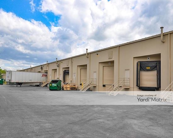 Airpark Business Center - Building 900