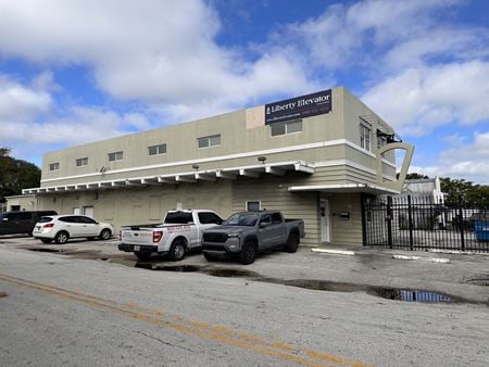 Industrial space for Rent at 2000 N Dixie Hwy in Hollywood