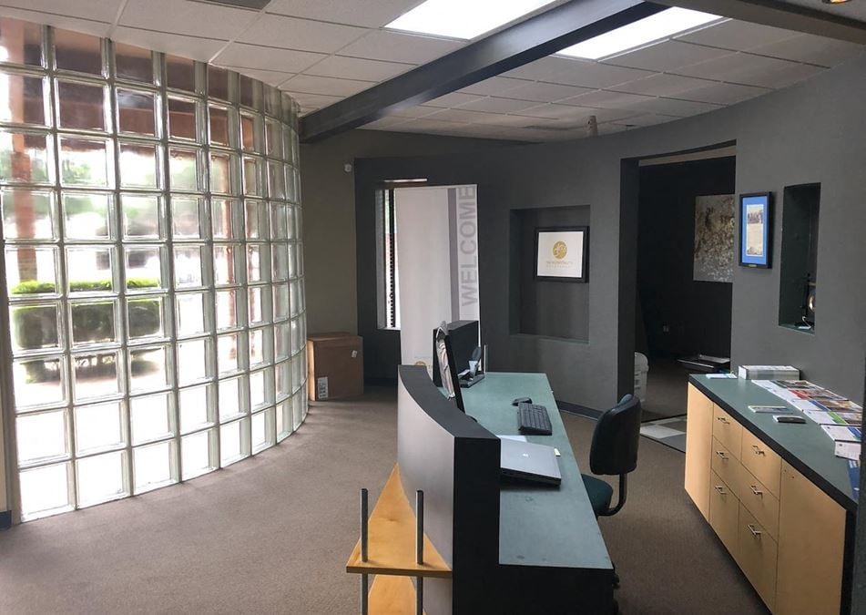 PROFESSIONAL CONDO OFFICE FOR LEASE