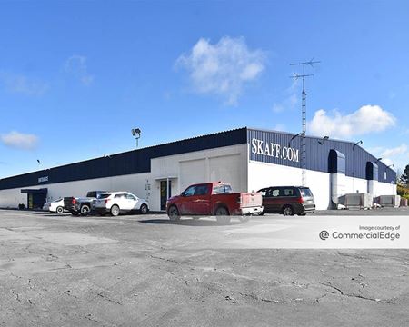 Photo of commercial space at 5301 Hill 23 Drive in Flint