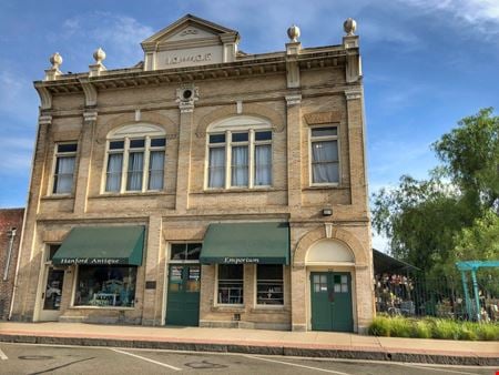 ±11,700 SF Retail Building Located in Downtown Hanford - Hanford