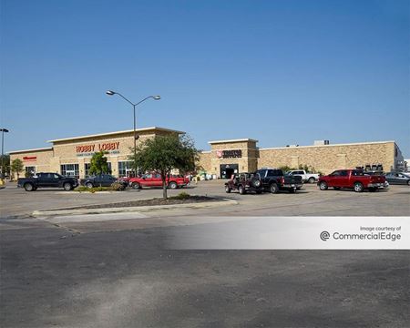 Retail space for Rent at 1201 North US Highway 77 in Waxahachie