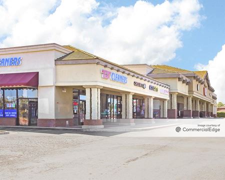 Retail space for Rent at 450 South Ventura Road in Oxnard