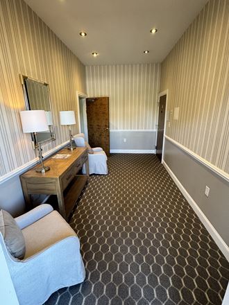 202 Neal Pl