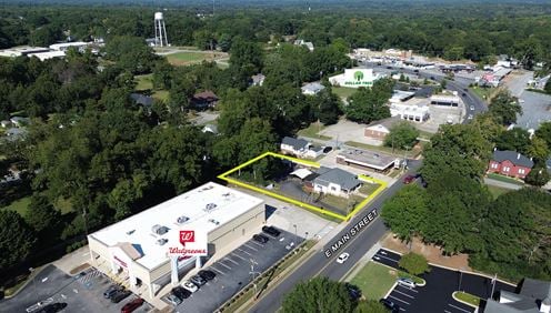 211 E Main St