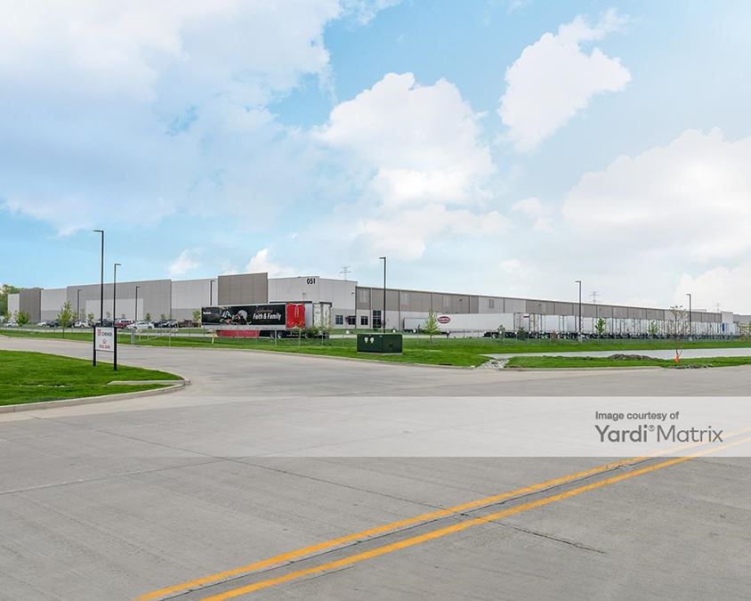 Gateway Commerce Center Gateway East 520 3051 Gateway Commerce