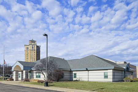 200 W Van Buren St - Battle Creek