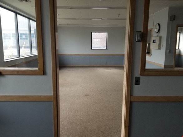 1414 East State St - 500+/- SF up to 10,000+/- SF Office Space