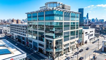 Retail space for Rent at 939 W North Avenue in Chicago