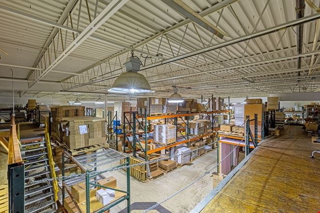 30,240 SF Industrial/Flex Building on 3.8 Acres