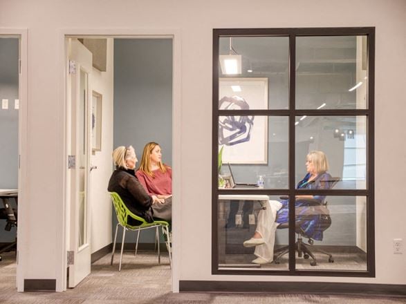 Burbity Workspaces - Sullivan Valley Commons