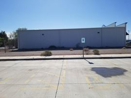2747 Miracle Mile