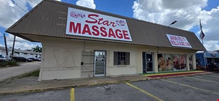 Retail space for Rent at 3317 Avenue H in Rosenberg
