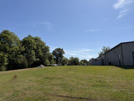 Warehouse- Wells HWY- Seneca- 6K SQ FT