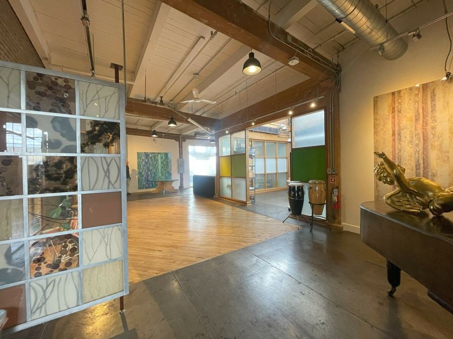 Monark Studios | 1240 N Homan