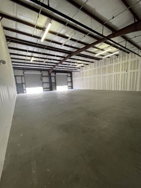 6618-6622 26th Ct E Flex Space Available