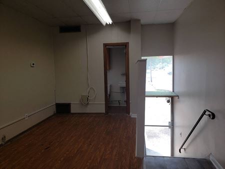 Commercial space for Rent at 1500 S Hamilton Rd, unit H in Columbus